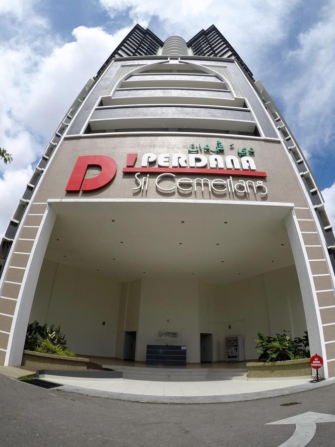 Zulanie Family Studio At D'Perdana Apartment, Spacious And Cozy With Pool, Free Wifi & Netflix Kota Bharu Exterior photo