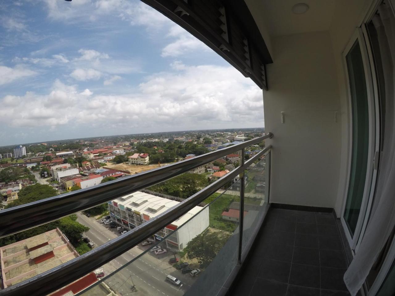 Zulanie Family Studio At D'Perdana Apartment, Spacious And Cozy With Pool, Free Wifi & Netflix Kota Bharu Exterior photo